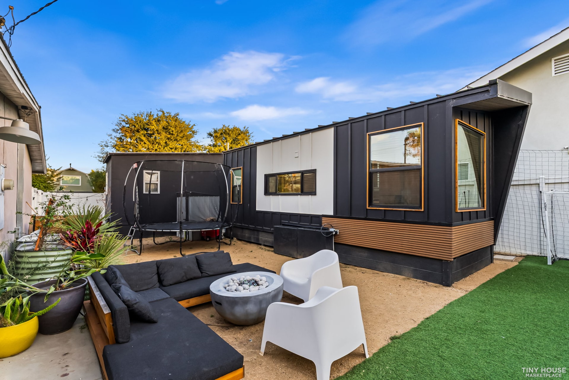 Clever Tiny home on wheels 