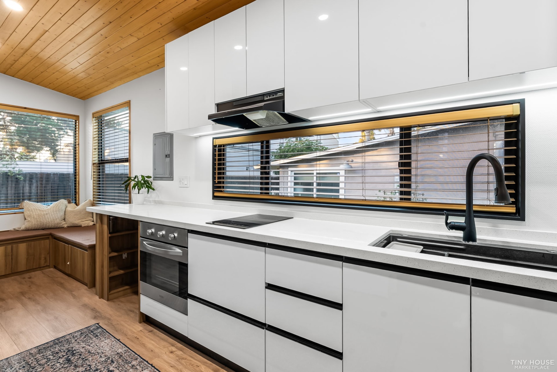 Clever Tiny home on wheels  - Image 4 Thumbnail