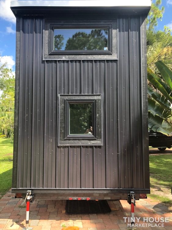 Contemporary Tiny Home - Image 2 Thumbnail