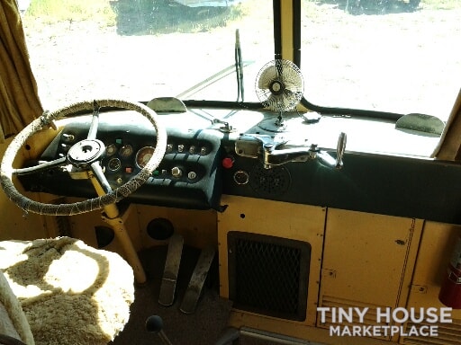 Converted 1947 Flxible Clipper Bus - Image 3 Thumbnail