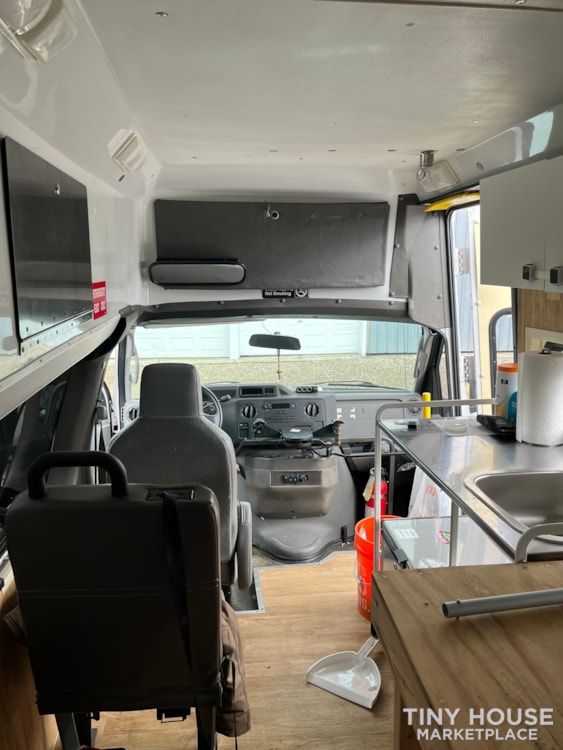 Converted Sleeper Van - High-Top 2009 Ford E-350/Extended Cab Econovan  - Image 3 Thumbnail