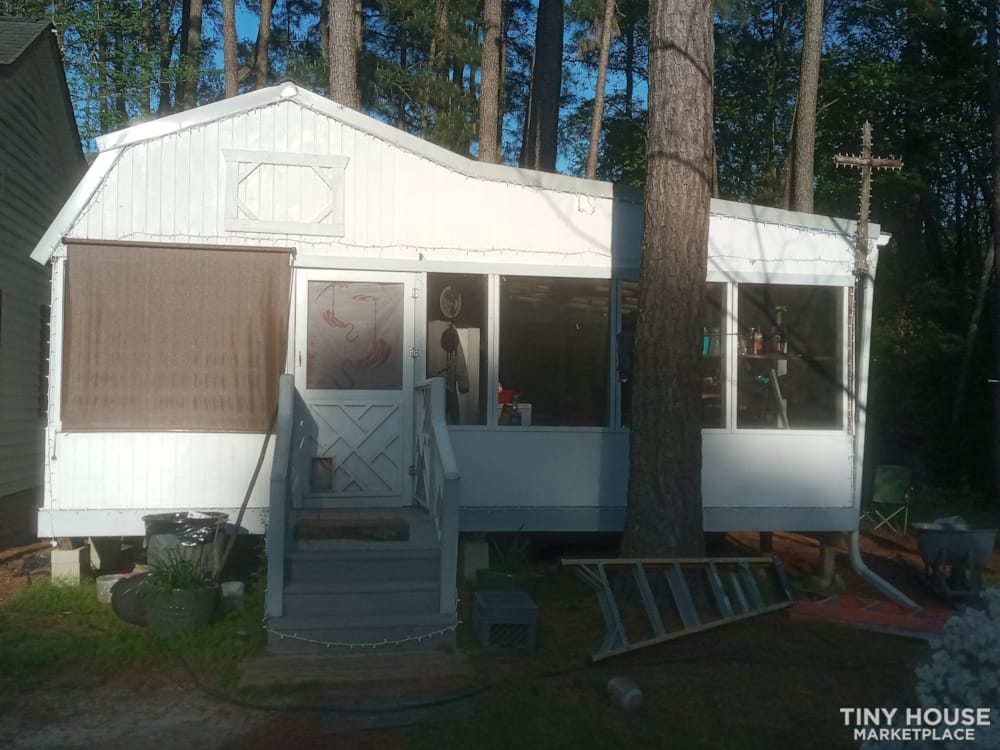 Cottage style tiny home with lg screened in  porch - Image 4 Thumbnail