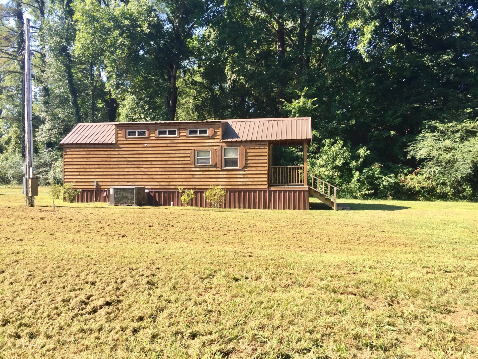 Country Cottage with acreage