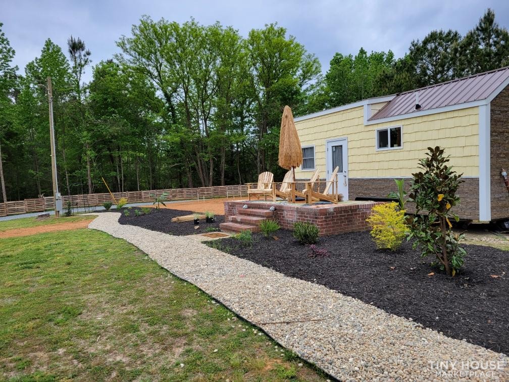 Modern and Cozy 8X24 THOW - Image 2 Thumbnail
