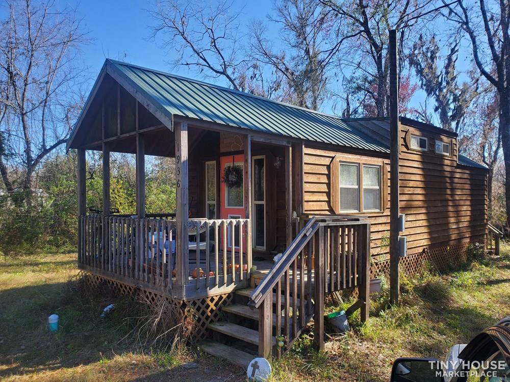 Cozy Cabin Tiny House - Image 1 Thumbnail