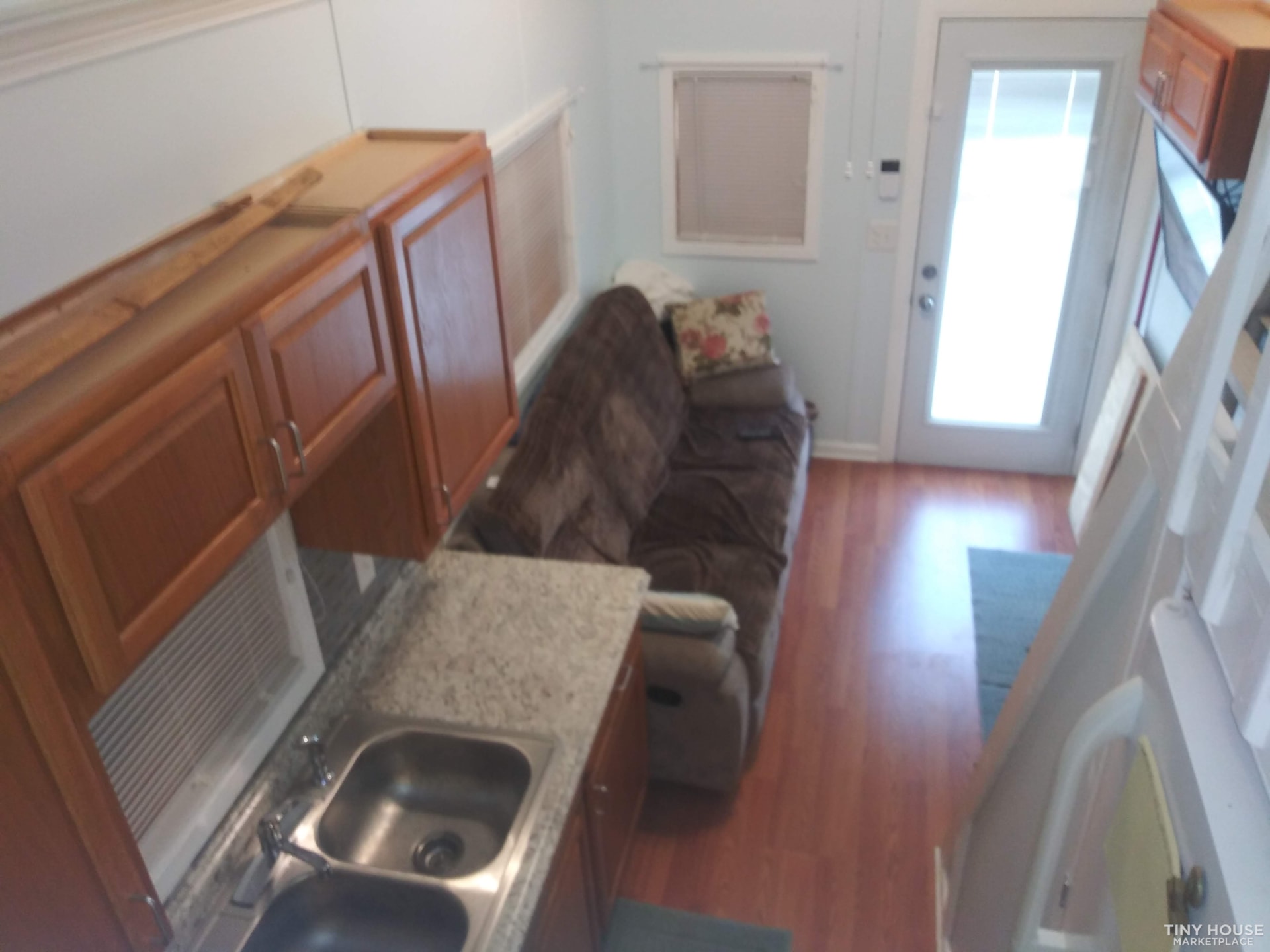 Cozy fully furnished tiny house for sale - Image 2 Thumbnail