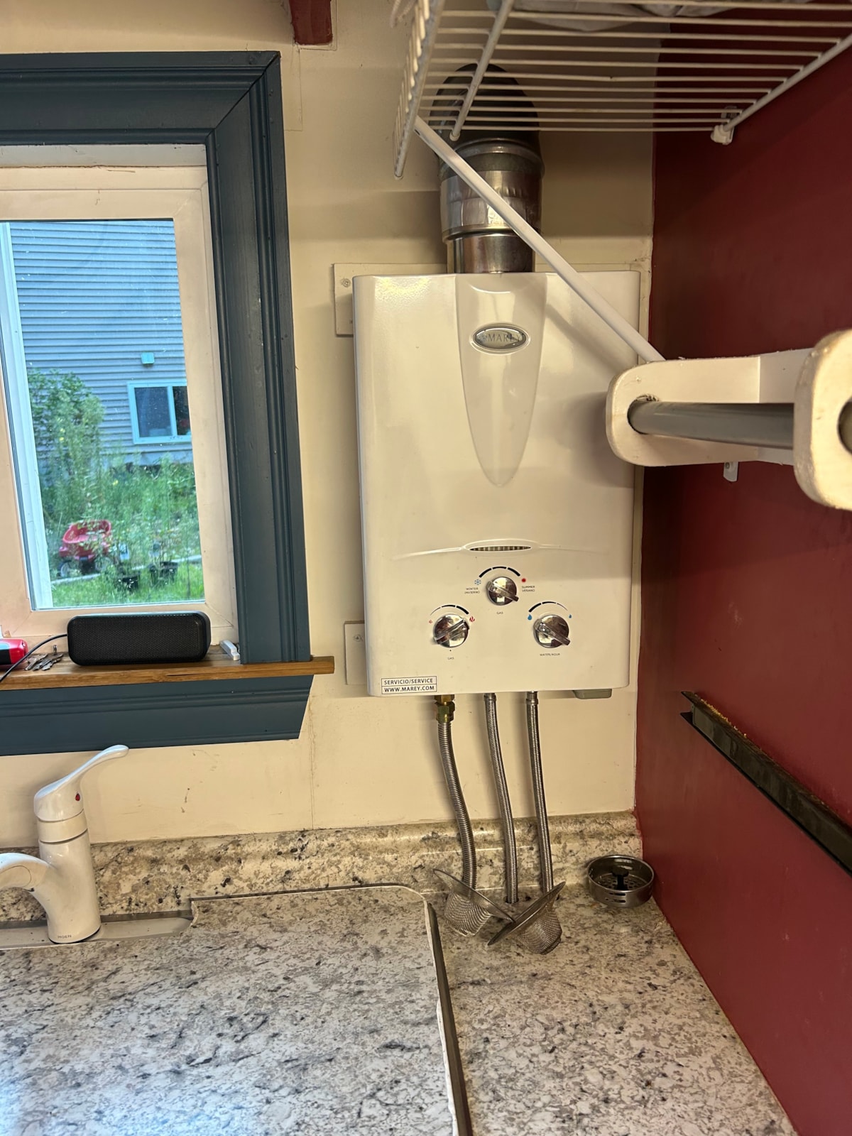 Cozy tiny home for sale  - Image 2 Thumbnail