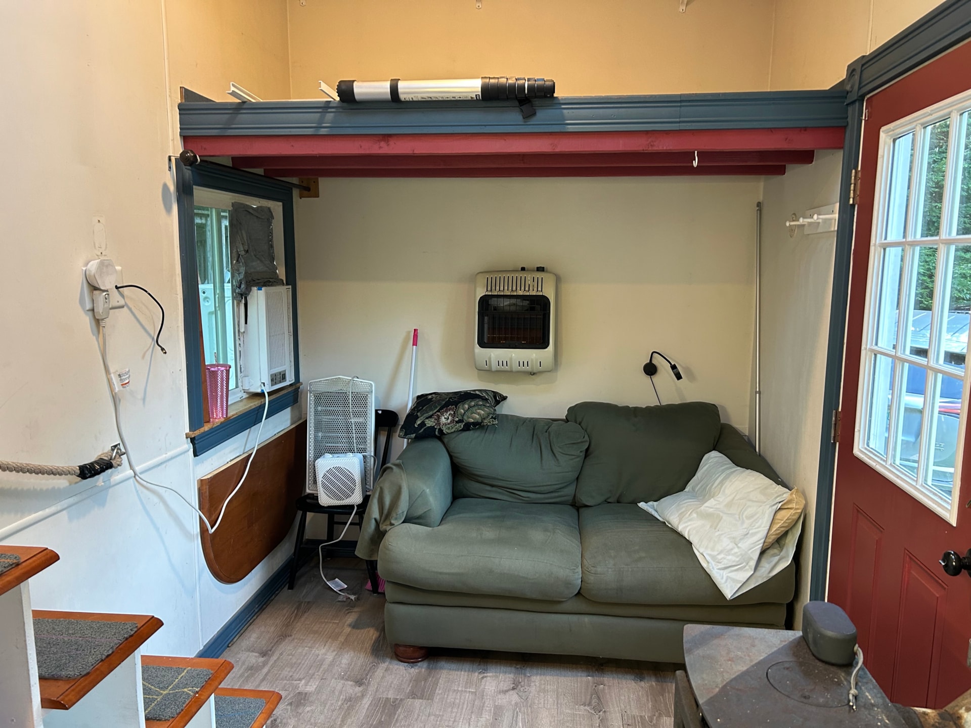 Cozy tiny home for sale  - Image 4 Thumbnail