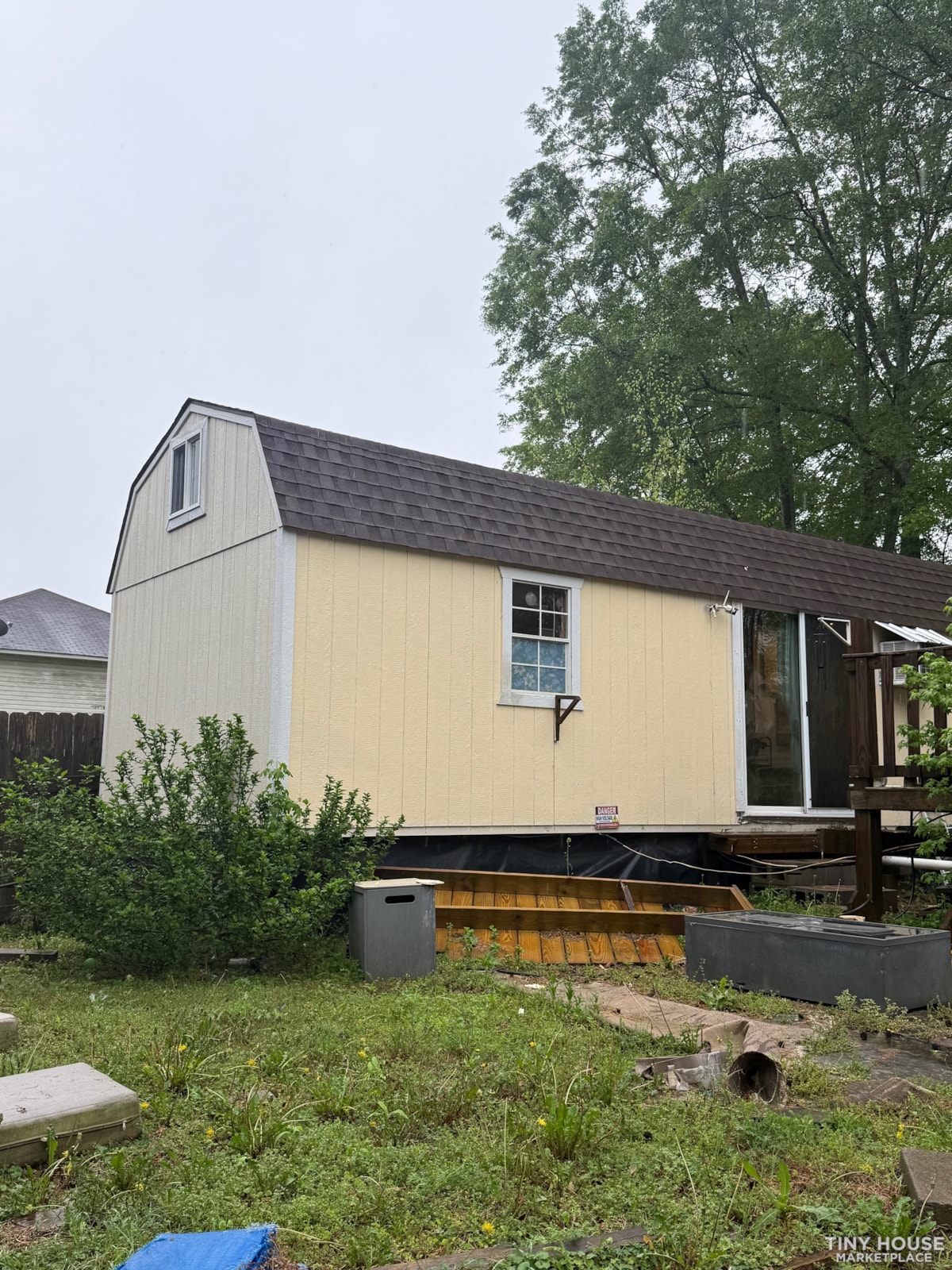 Cozy Yellow Tiny Home - Image 2 Thumbnail