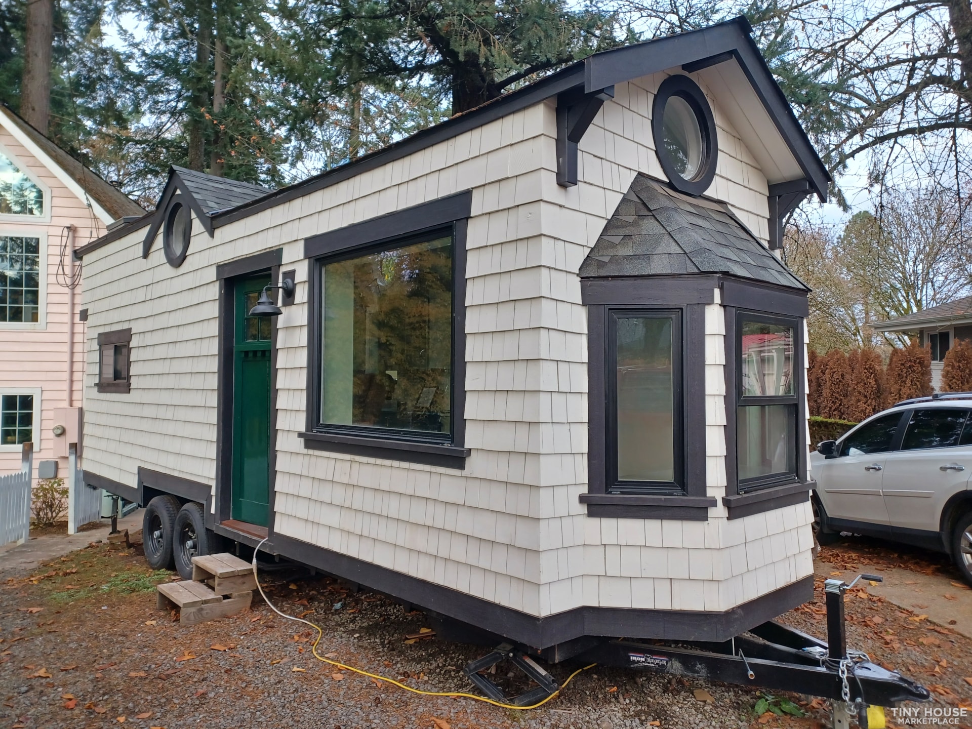 Craftsmans Delight 26ft Tiny Home on Wheels - Image 2 Thumbnail