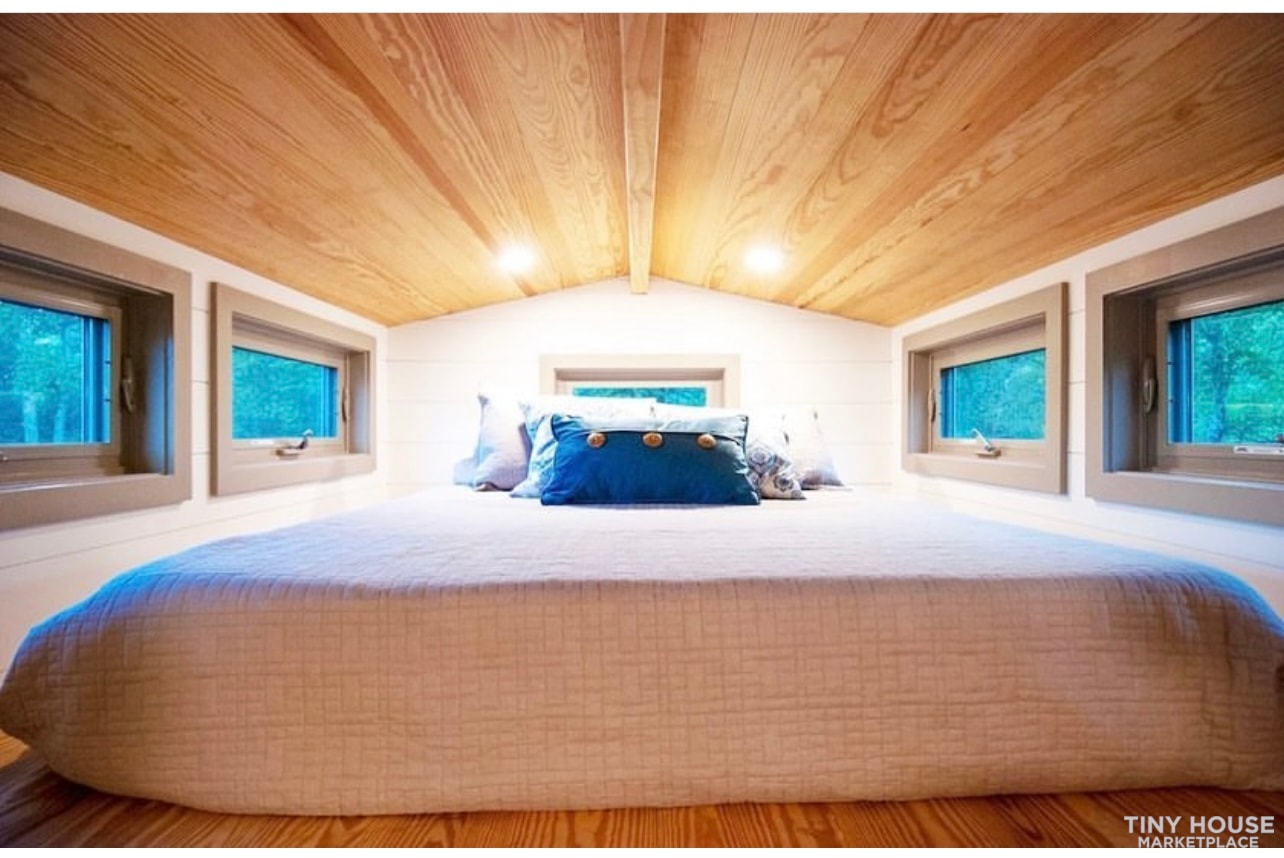 Creekside Tiny Home @ Acony Bell (Sold) - Image 4 Thumbnail