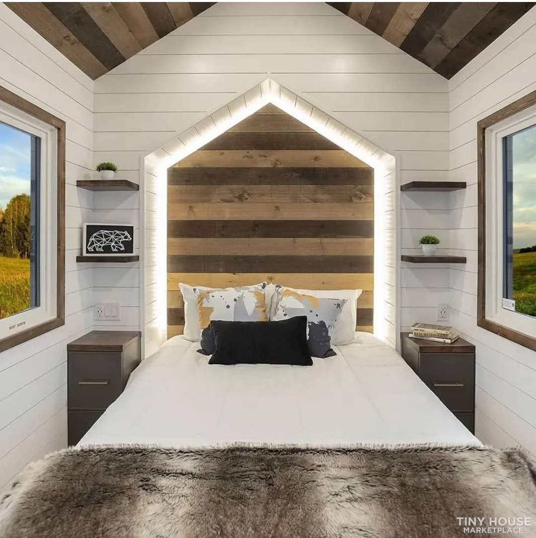 MAIN FLOOR BDRM - CSA Certified Tiny Home on Wheels 