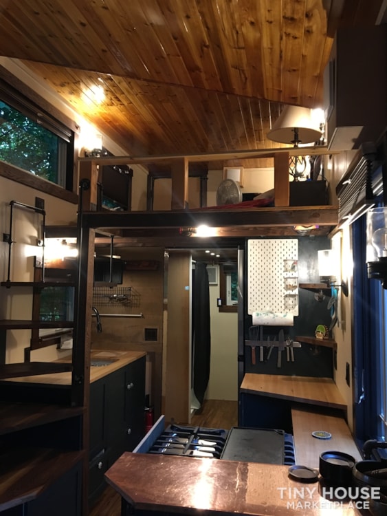 Custom 24' tiny house on wheels - SOLD - Image 4 Thumbnail