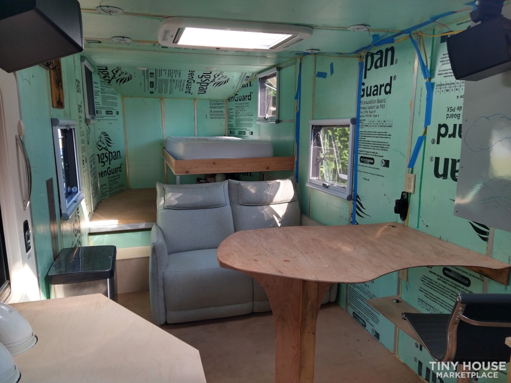 Custom 4 Seasons tiny house. - Image 3 Thumbnail