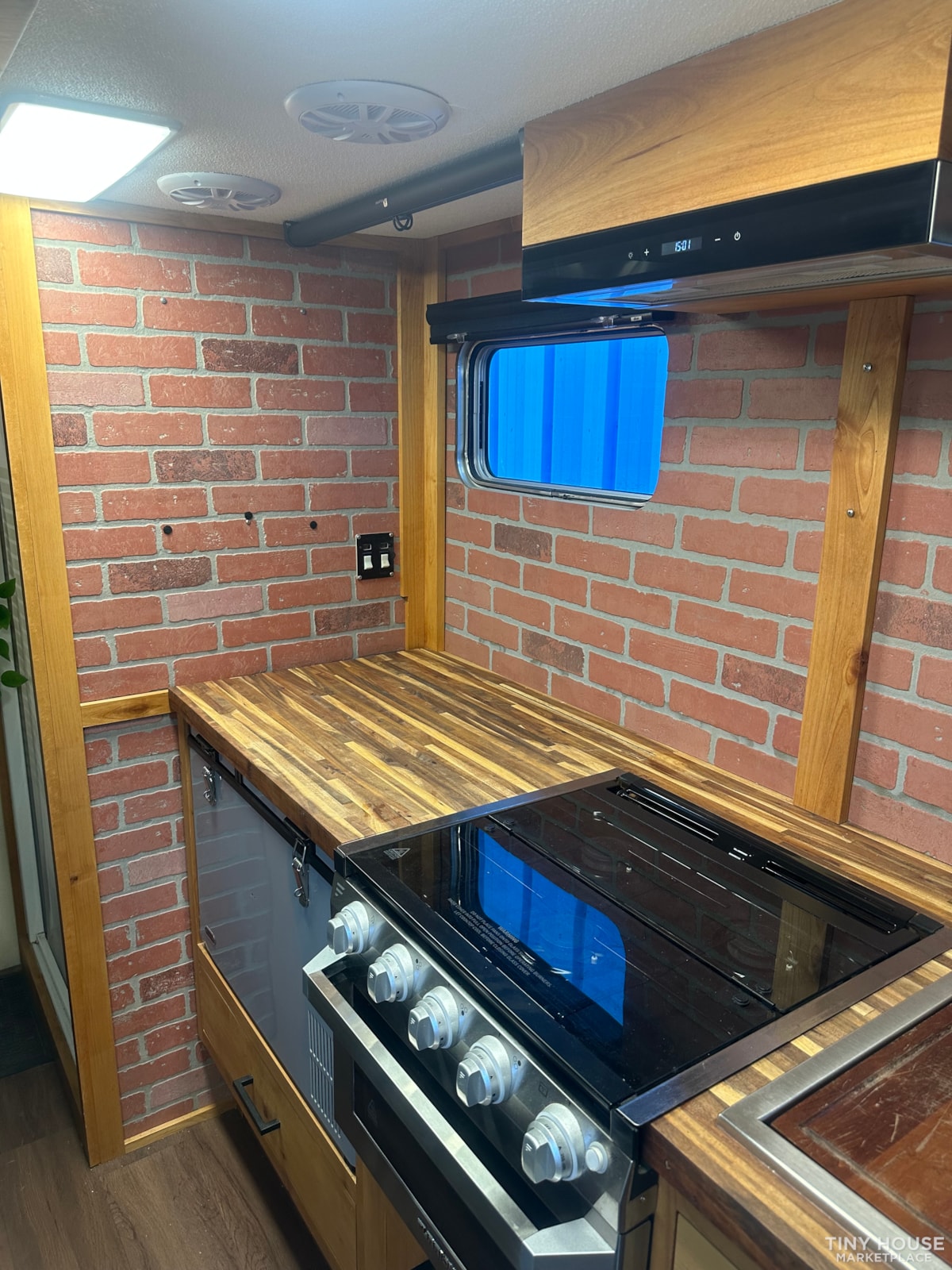 Custom Ambulance Tiny Home - Image 3 Thumbnail