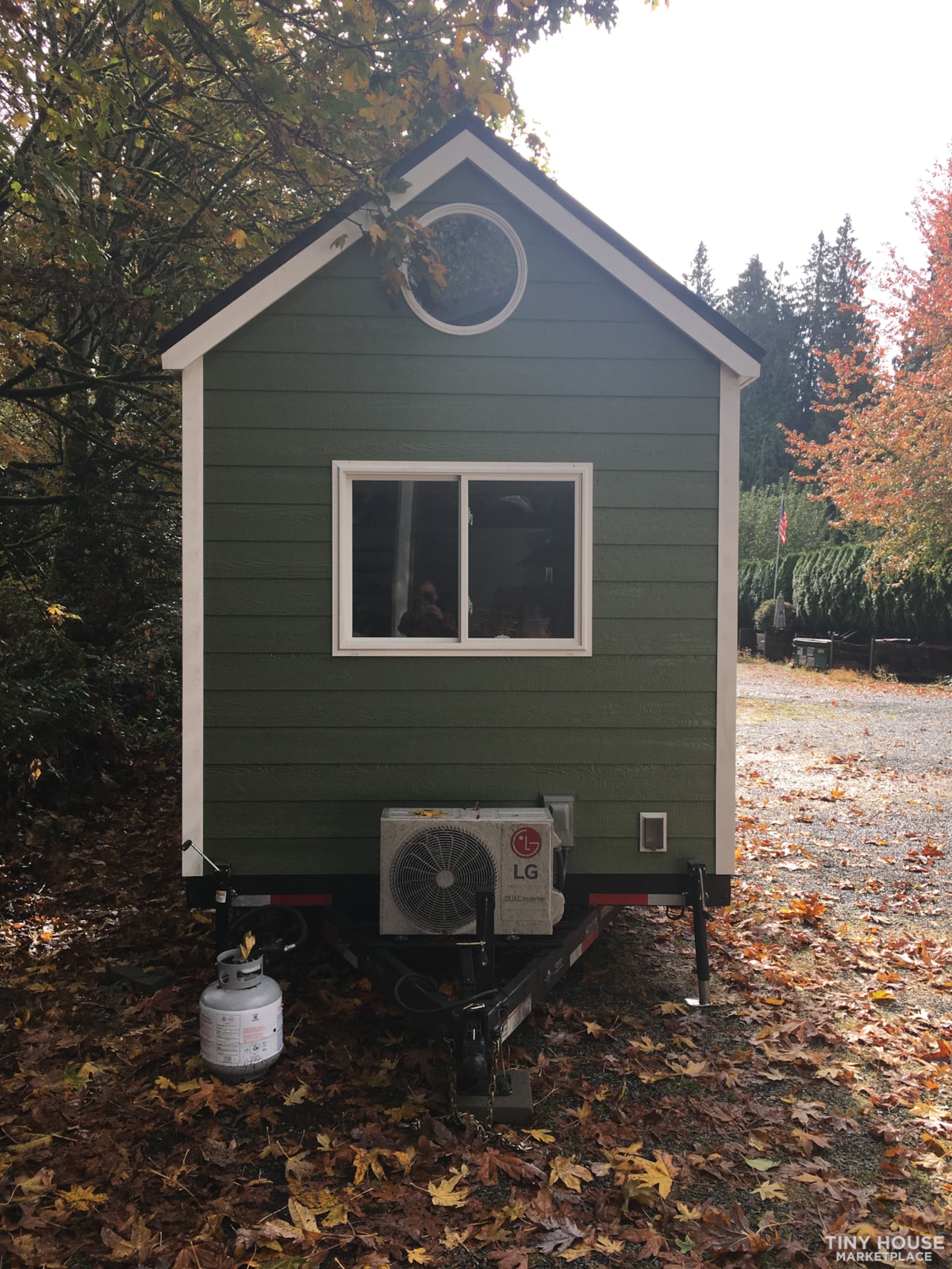 Custom Amish-Built 30' x 8.5' Tiny Home for Sale! - Image 3 Thumbnail