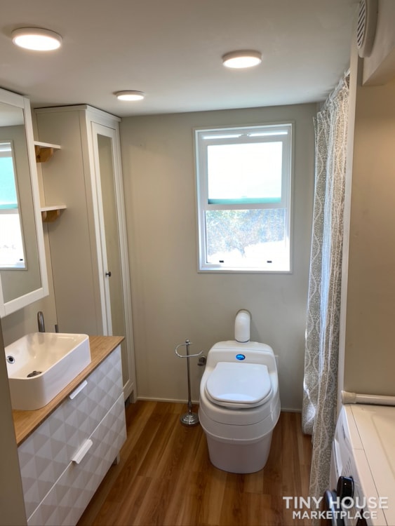 Custom built 2 year old coastal dream - Image 4 Thumbnail