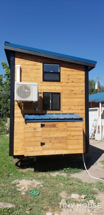 Custom Built 20 Ft with 2 lofts - Image 3 Thumbnail
