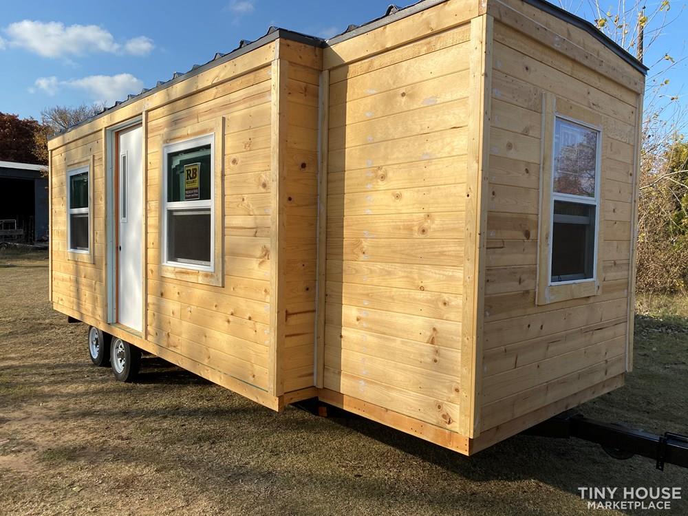Custom Built 20ft Tiny House - Image 4 Thumbnail