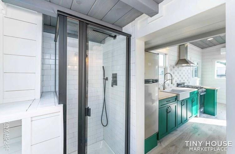 Custom built, beautiful home with paperwork - Image 4 Thumbnail