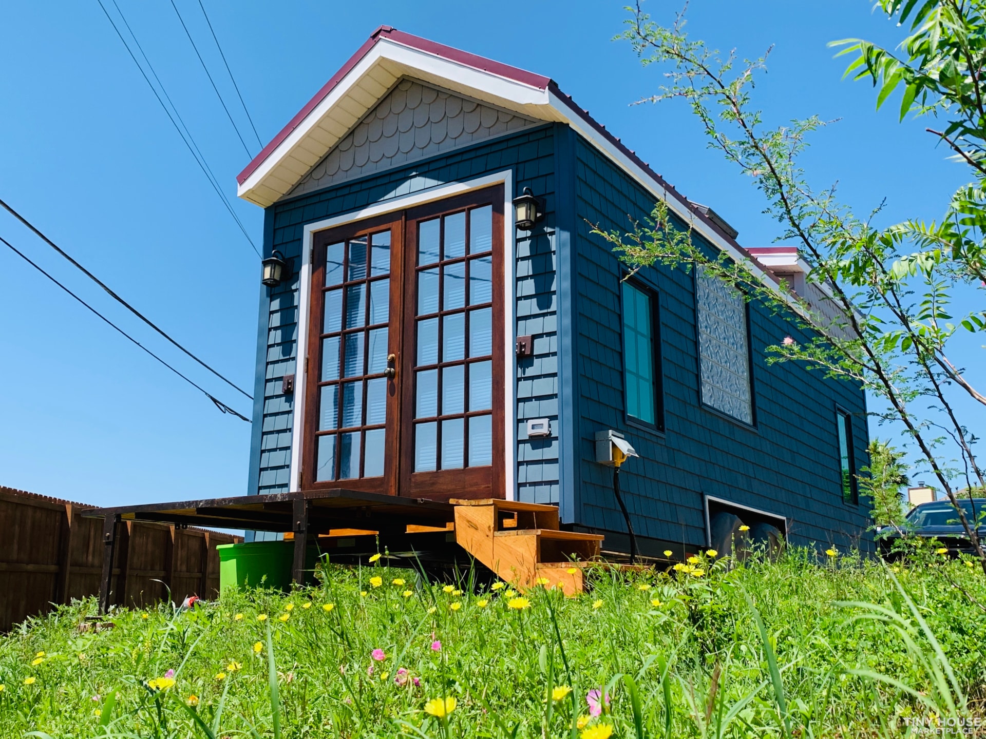 Custom built  cozy Tiny House  - Image 3 Thumbnail