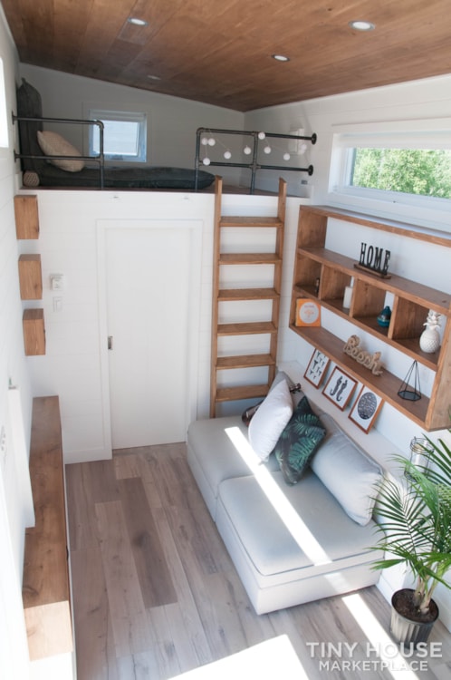 Custom-Built Luxury Modern Off-Grid Tiny Home by Minimaliste - Image 4 Thumbnail