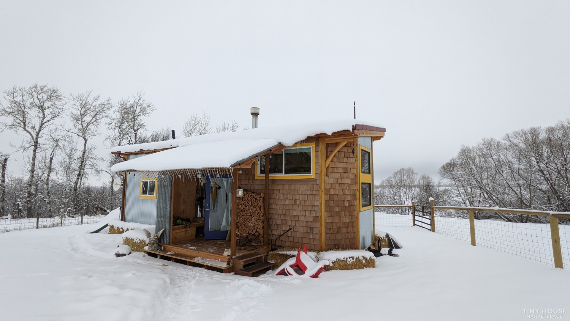 Custom-Built, Off-Grid Ready 450 sq. ft. Tiny Home - Image 2 Thumbnail