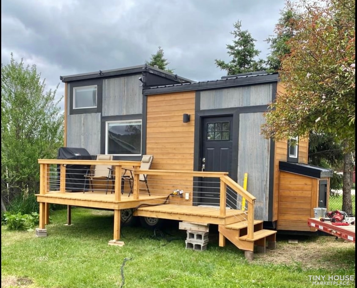 Custom Built Tiny House for Sale!! - Image 1 Thumbnail