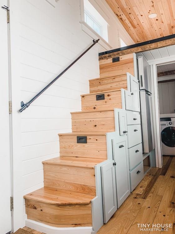 Custom Craftsman Tiny House - Image 2 Thumbnail