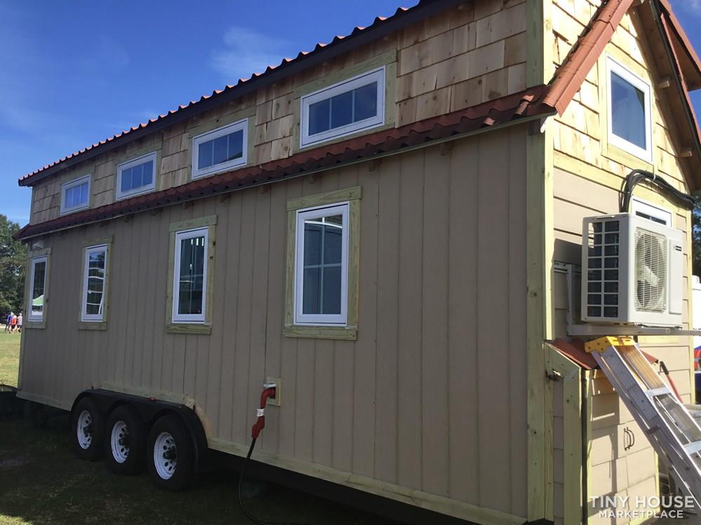 Custom Designed Tiny House - Image 4 Thumbnail