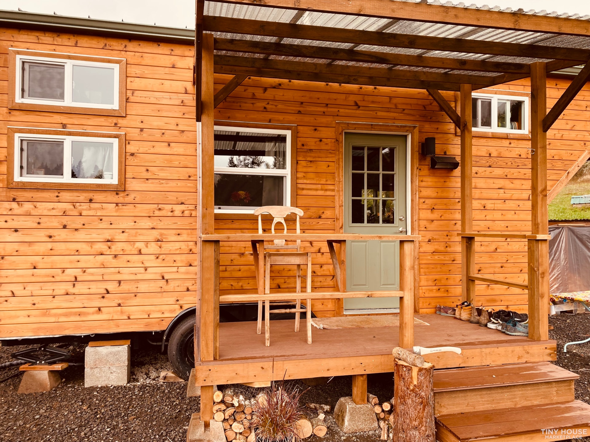 Custom Luxury Tiny House - Image 1 Thumbnail