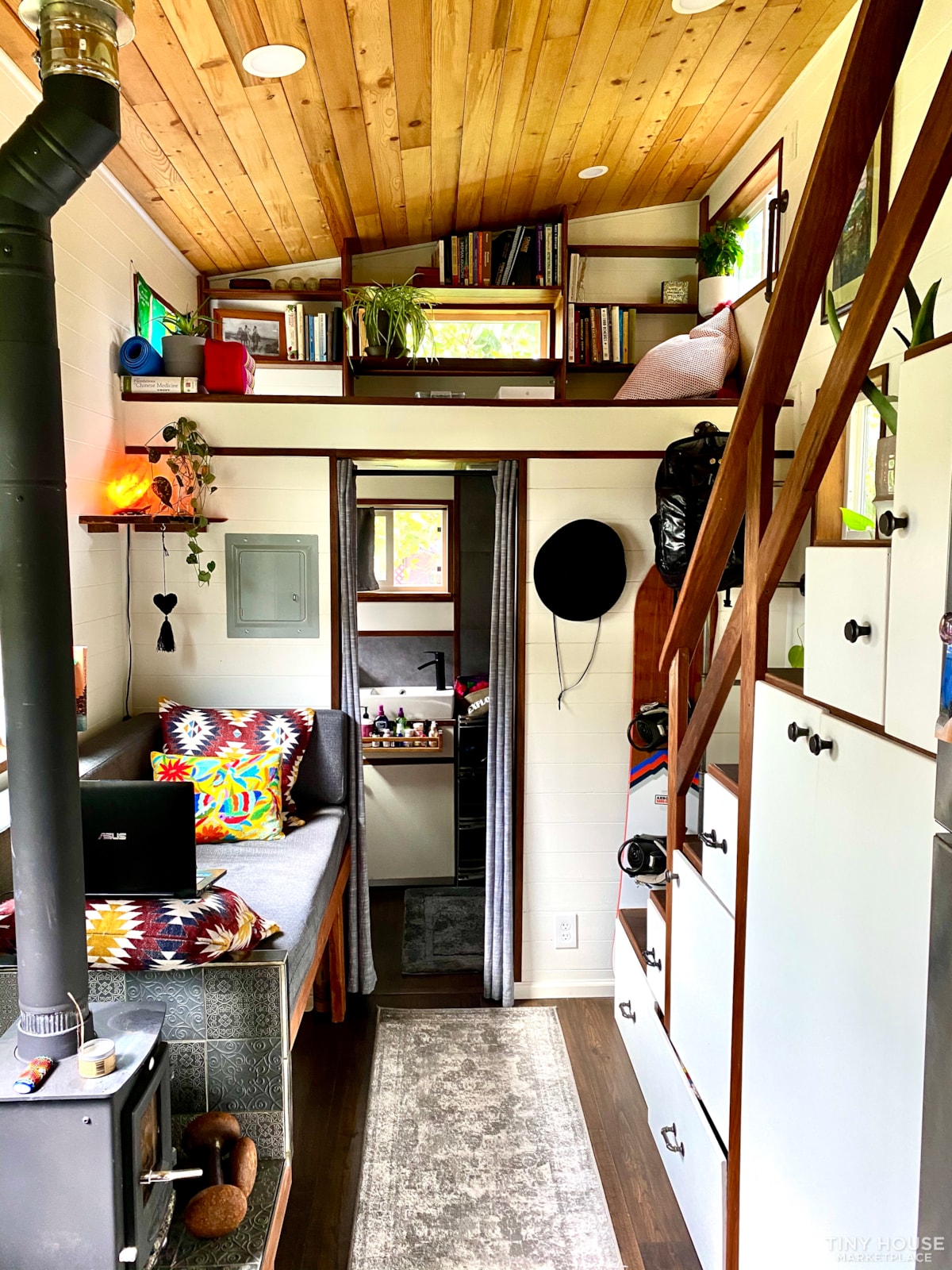 Custom Luxury Tiny House - Image 3 Thumbnail