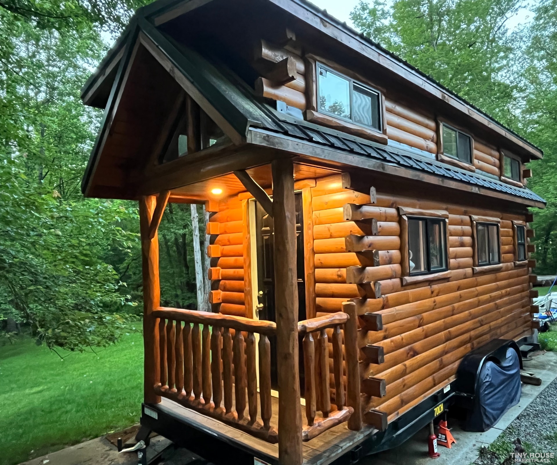 Custom Modern Tiny Log Cabin  - Image 1 Thumbnail