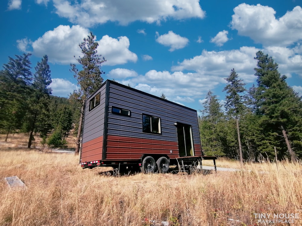 Custom Tiny Home for Sale in MT, "The Contemporary Cabin" - Image 2 Thumbnail