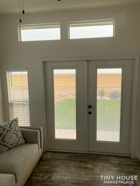Custom tiny home with screened in porch - Image 2 Thumbnail