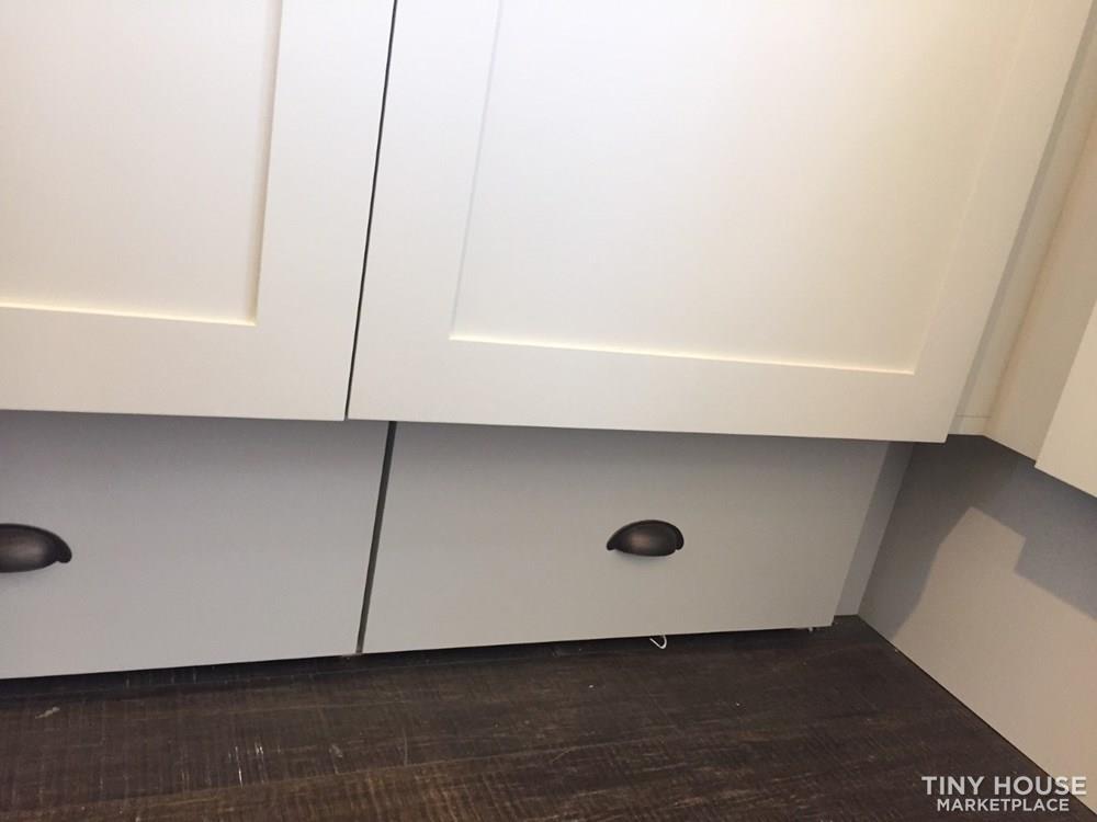 Custom Tiny House - Image 4 Thumbnail