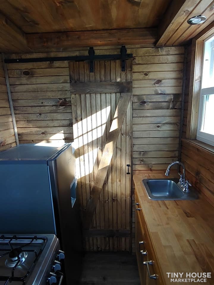  Custom Tiny house on Trailer with loft, Flush toilet, & Awning for Outdoor Life - Image 4 Thumbnail