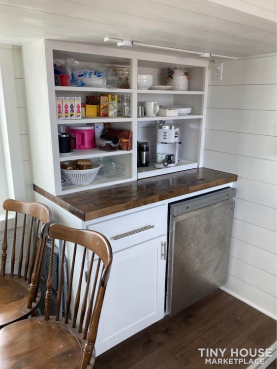 Custom Tiny House on Wheels - 2b/1b 375 sq.ft. - Image 4 Thumbnail