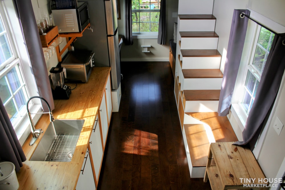 (*Sale Pending*) Custom Tiny House on Wheels - 2b/1b 320sqft - Image 4 Thumbnail