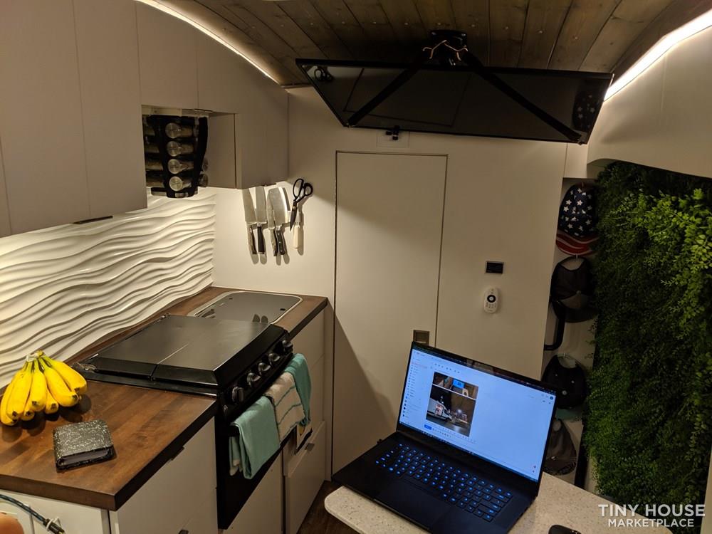 Custom Tiny House Van Builds! Pyon Vans - Image 3 Thumbnail
