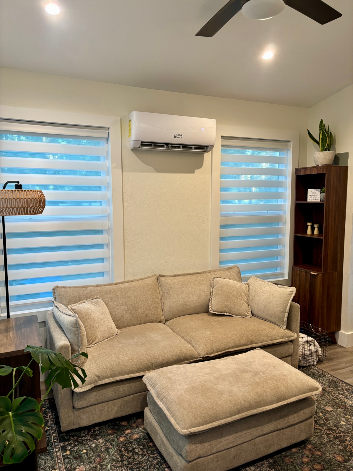 Cute and cozy 15x35 tiny home with a great porch! - Image 2 Thumbnail