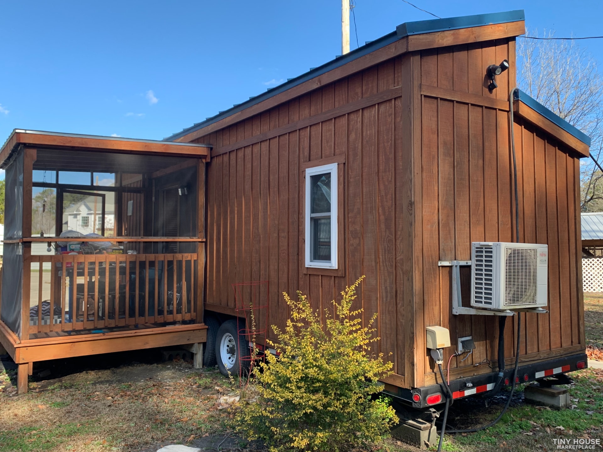 -SOLD- Cute & Cosy 32' THOW