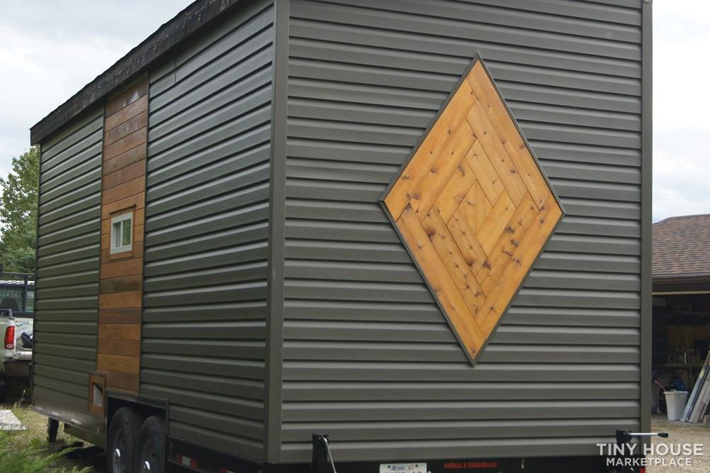 Cute cozy tiny house - Image 2 Thumbnail