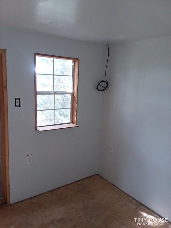 Cute start to a cabin/tiny house/she shed - Image 4 Thumbnail