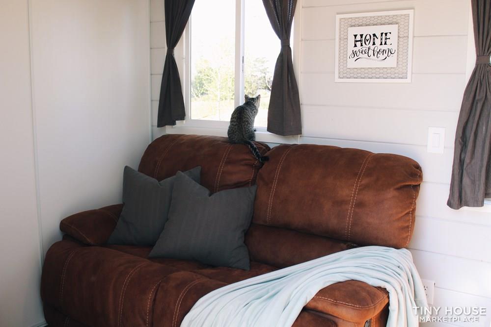 Cute Tiny House For Sale! - Image 2 Thumbnail