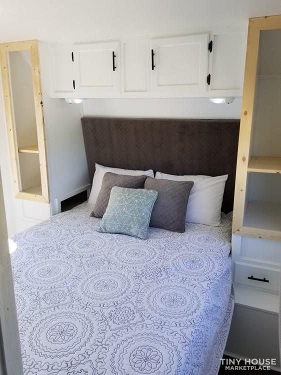 Delightful Tiny House - Image 2 Thumbnail