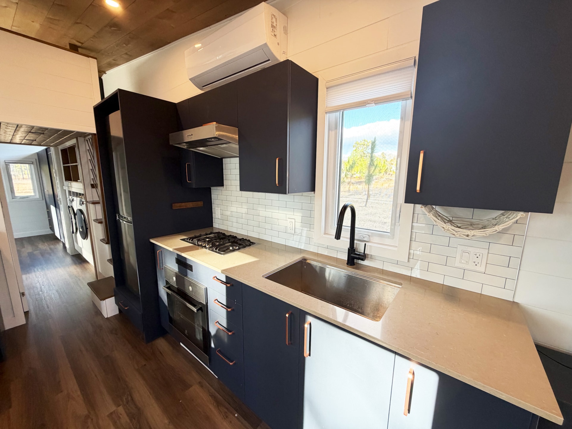 Deluxe, Flexible, Comfortable Home, Lots of Storage - Image 3 Thumbnail
