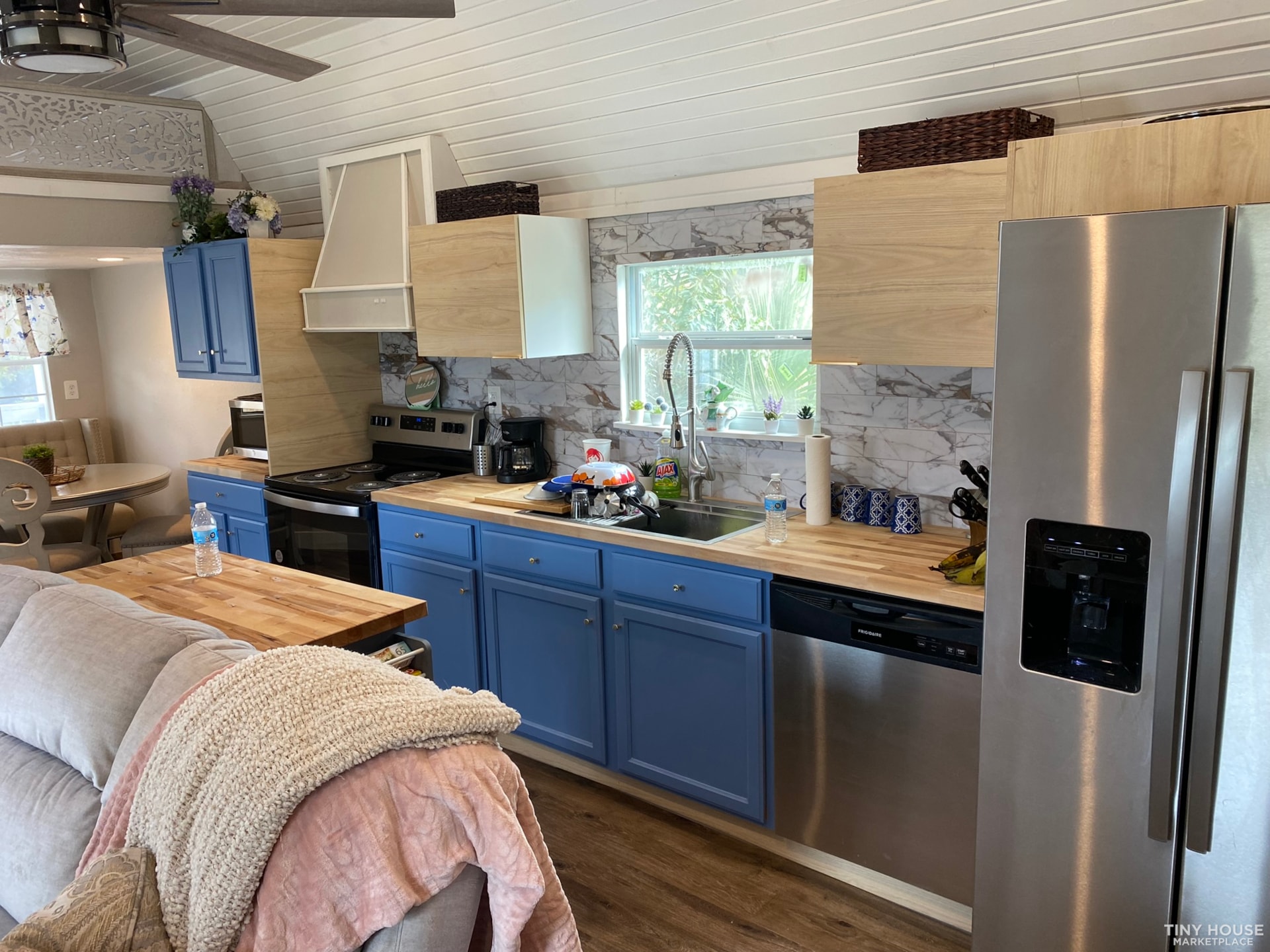 Discover the Perfect Tiny Home: Comfort, Style, and Functionality! - Image 2 Thumbnail