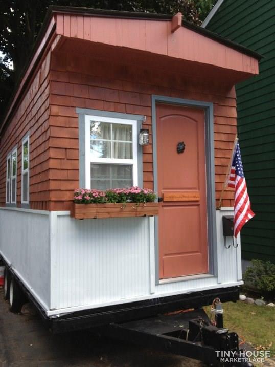 Eco-Friendly and Rustic 130 sq ft Tiny Haven - Image 2 Thumbnail