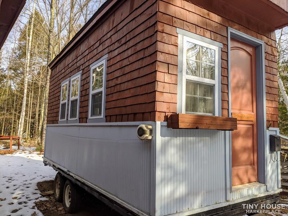 Eco-Friendly and Rustic 130 sq ft Tiny Haven - Image 4 Thumbnail